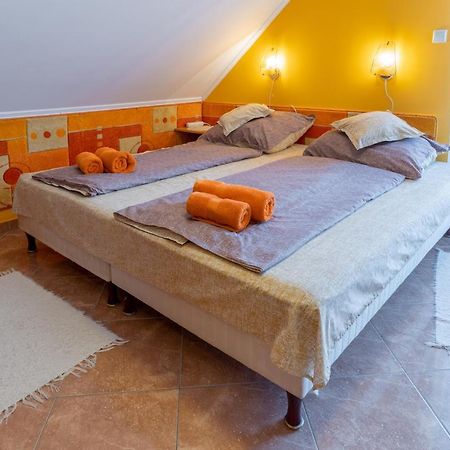 Gal Apartmanhaz Harkány Buitenkant foto