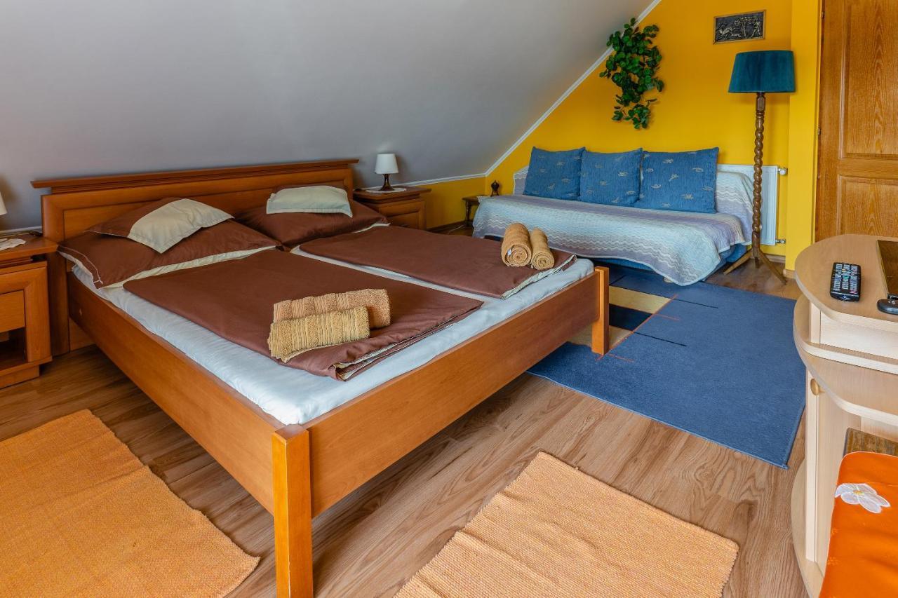 Gal Apartmanhaz Harkány Buitenkant foto
