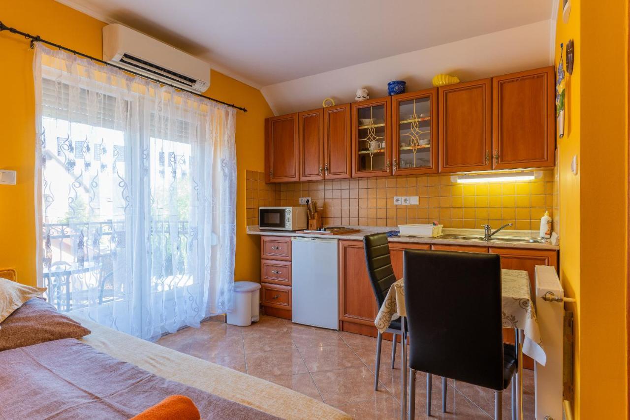 Gal Apartmanhaz Harkány Buitenkant foto