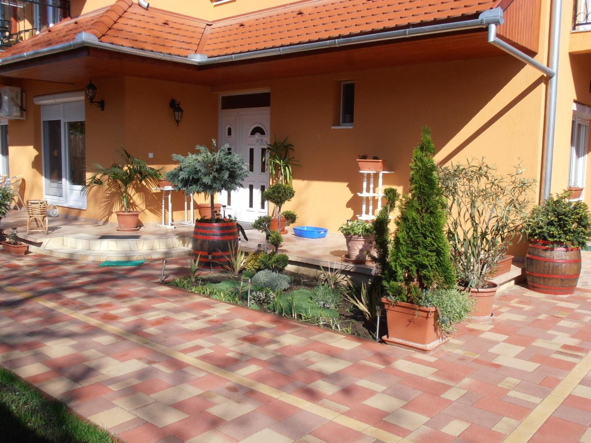 Gal Apartmanhaz Harkány Buitenkant foto