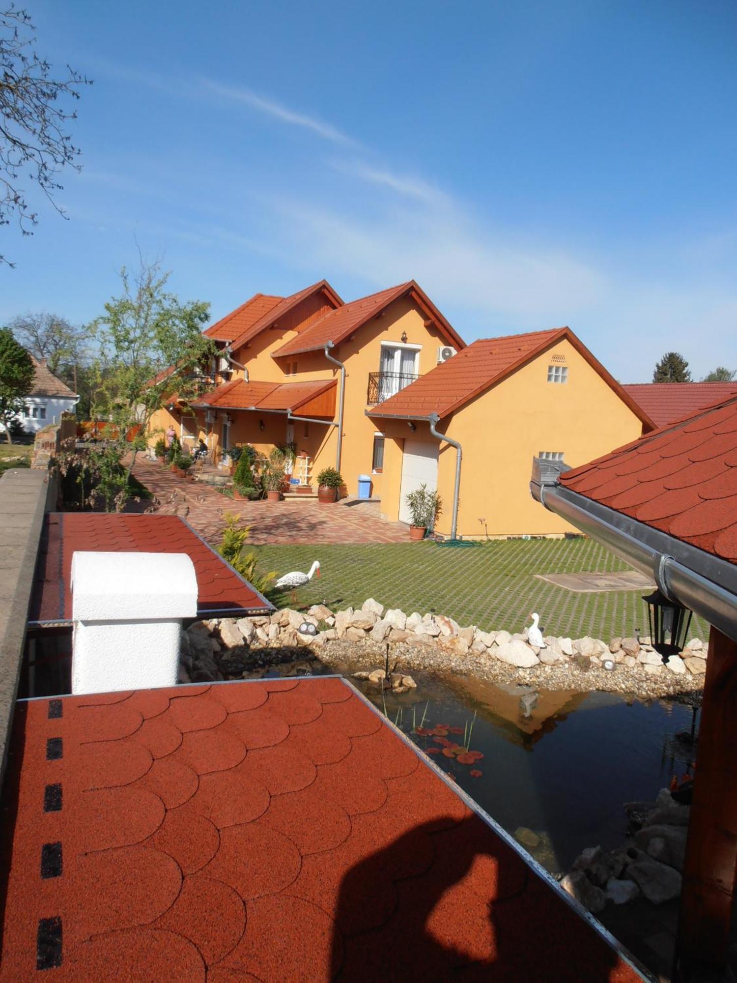 Gal Apartmanhaz Harkány Buitenkant foto