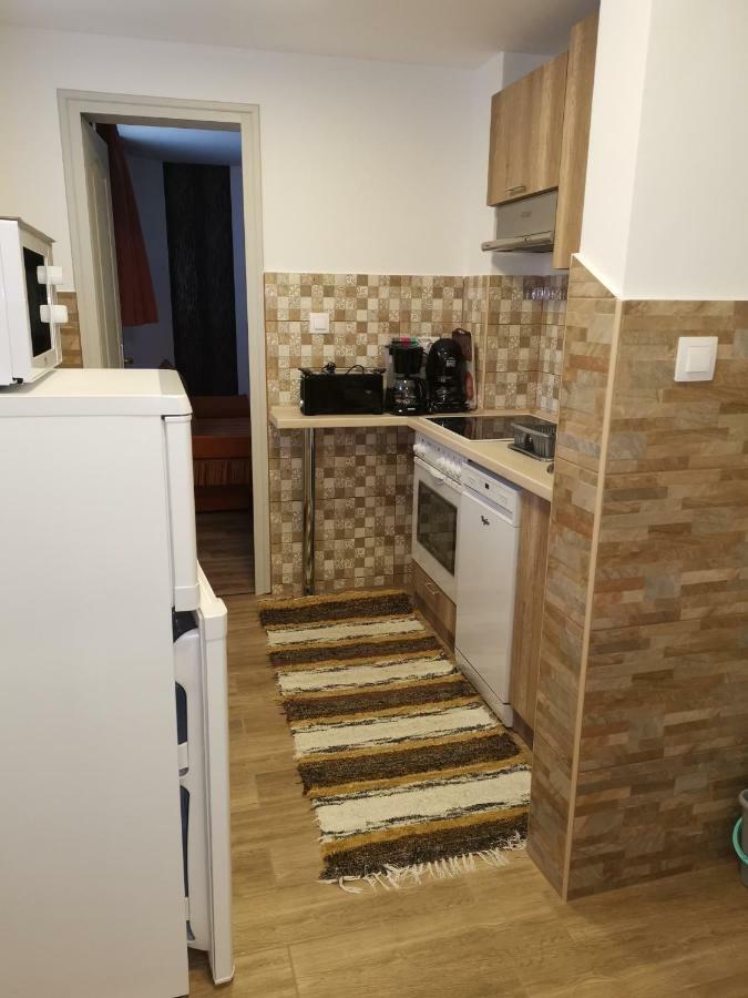 Gal Apartmanhaz Harkány Buitenkant foto