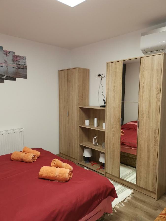 Gal Apartmanhaz Harkány Buitenkant foto