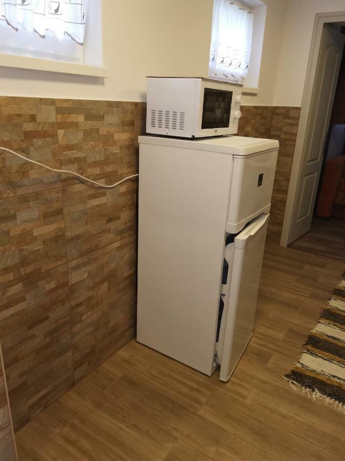 Gal Apartmanhaz Harkány Buitenkant foto